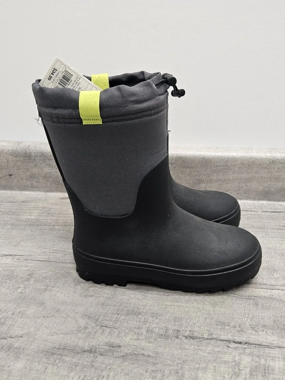 NEW CAT & JACK BOY'S WATER RESISTANT WINTER BOOTS SIZE 4 BLACK/ROBBIE